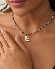 Színes rizsgyöngy nyaklánc nőknek betűkkel