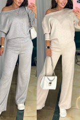 Női szett aszimmetrikus felsővel és lezser nadrággal