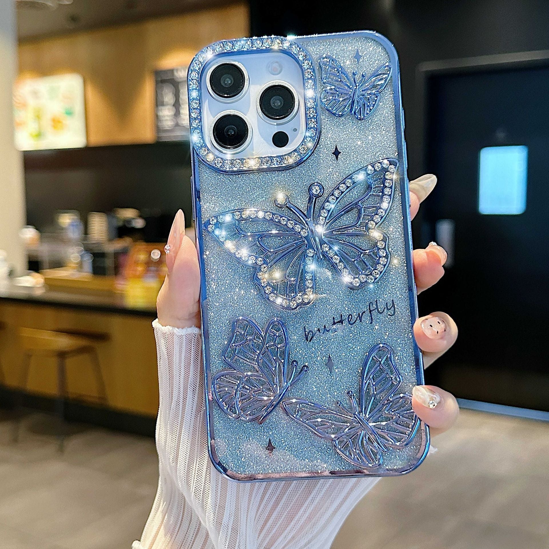 🔥Újdonság az iPhone 17 sorozatú telefontokokban - dekoratív tok fényes kristályokkal és pillangóval iPhone-ra