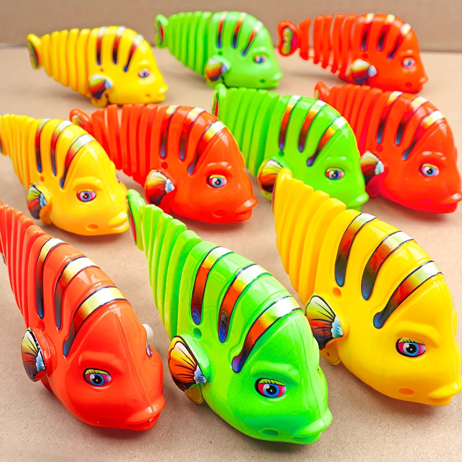 🐟Műanyag, felhúzható, mozgó halas játékok